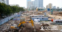 Toàn cảnh công trường dự án 17.000 tỷ của Vinhomes: Nằm cách hồ Gươm chỉ 4 km, ôm trọn hồ rộng 6 ha