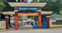 Diễn biến mới vụ học sinh đang học bị phó hiệu trưởng gọi ra… quét rác giữa trời nắng