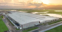 Điện mặt trời quy mô lớn sẽ đồng loạt triển khai cho các nhà máy VinFast và nhà máy pin: Giá trị cực lớn!