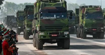 Báo Bỉ: Vũ khí "Made in Vietnam" thành tâm điểm giữa đội hình diễu binh hoành tráng của 15.000 quân nhân