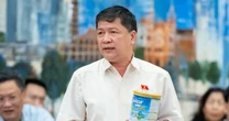 Cầm hộp sữa 'nghi là giả', đại biểu Quốc hội chất vấn trách nhiệm của bộ ngành