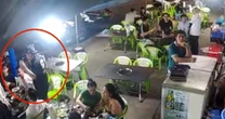 CLIP: Bị cô gái từ chối uống bia, người đàn ông làm càn khiến cả quán náo loạn
