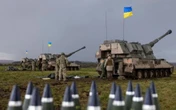 Ukraine muốn đánh tiếp năm 2024, Mỹ khuyên nên thủ thế chờ thời