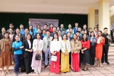 "Hiện tại còn không đủ ăn thì làm sao có tiền mua sách"