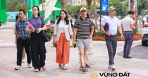 Nhà đầu tư nườm nượp đổ về nơi có “siêu đô thị 18 tỷ USD” của Vinhomes: Khách sạn kín phòng, nhà hàng kín chỗ