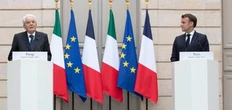Mattarella a Parigi da Macron: “La nostra amicizia rafforza i rapporti tra Italia e Francia”
