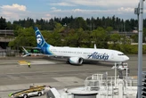 Alaska Airlines to outfit entire fleet with fast, free Starlink Wi-Fi service