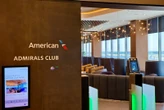 Way more than cheese cubes: American to upgrade its lounge food with better (hot) meals