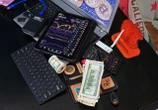 Dollar Index Suffers Worst Crash Since 1991; Bitcoin's 'Stochastic' Points to Possible Drop Below $100K: Technical Analysis
