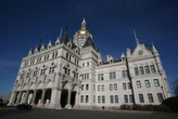 Connecticut's Ban Throws Water on 2025 Trend of States Setting Up Crypto Investments