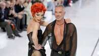 Finale a sorpresa per Dsquared2 alla Milano Fashion Week: l’uscita Drag degli stilisti è un inno alla libertà