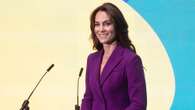 Perché Kate Middleton si è vestita di viola: il colore del tailleur nasconde un significato