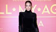 Il ritorno di Elodie alla premiere di Call My Agent: look total black e guanti in pelle