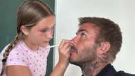 David Beckham truccato dalla figlia: è un papà felice (e non per il contouring riuscito)