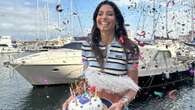 Elisabetta Gregoraci compie 44 anni: compleanno a Napoli con la polo piumata da 2mila euro