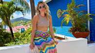 Valentina Ferragni in vacanza è hippie: la gonna all’uncinetto ha tutti i colori di St. Barths