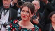 Anche Charlotte Casiraghi segue la tendenza del maglione natalizio, quale brand indossa