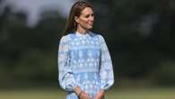 Kate Middleton in estate punta sul baby blue: è chic con abito a fiori e slingback