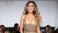 Blake Lively brilla alle sfilate di New York: è una disco queen con la tutina di paillettes