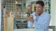 Perché non ci piace più telefonare senza prima un messaggio