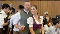 La trasformazione di Ilary Blasi per l’Oktoberfest: treccine e abiti tradizionali di coppia con Bastian Muller