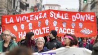 Le opposizioni useranno tutti i loro soldi in manovra per un pacchetto contro la violenza sulle donne