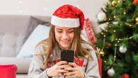 A Natale si possono regalare smartphone ai bambini? La risposta della psicologa