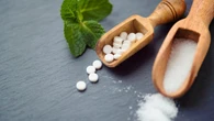 Aspartame possibilmente cancerogeno, la conferma dell’OMS: in quali cibi e farmaci si trova