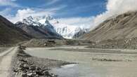 I ghiacciai himalayani si stanno sciogliendo a un ritmo mostruoso: 2 miliardi di persone a rischio