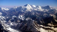 Ghiacciai dell’Himalaya controcorrente, un “fenomeno inaspettato” li protegge dal riscaldamento globale
