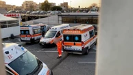 Ambulanze in ritardo e pronto soccorso nel caos a Roma: "Manca personale, non è per l'incendio a Tivoli"