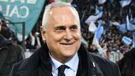 Lotito contro Mourinho negli spogliatoi mentre un uomo nudo scappava: 