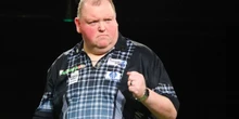 John Henderson setzt sich bei der Senioren-Weltmeisterschaft gegen Chris Mason durch; knapper Sieg für Steve Beaton
