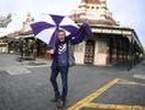 Veteran cop’s proud Fremantle Dockers moment
