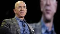 Agent sued after getting world's richest man a discount