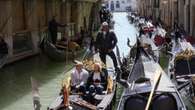 Venice to limit tourist groups to maximum of 25 people