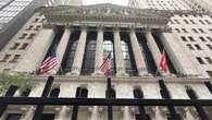 Wall St mixed ahead of data-loaded week