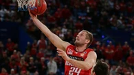 Wagstaff eyes magical 400-game mark after re-signing