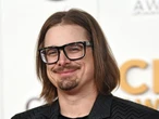 'It wasn't an easy decision': Country star Hardy axes European dates at last minute