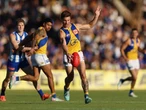 liveFOLLOW ALONG: Eagles hunt second victory as Blues hit Perth
