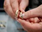 Jewellery expert reveals why rings should not be worn in gyms