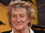 Rod Stewart makes self-enforced announcement ban during Glastonbury set