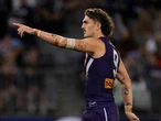 Freo fire late to beat Ross Lyon's Saints in thriller