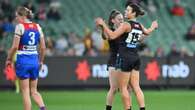 Power forward Teakle leads Bulldogs rout at MCG