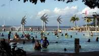 Tourist hotspots face climate change 'peril'