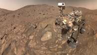 NASA's Mars rover begins steep climb to crater's rim