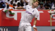 It seams end is nigh for record-breaking English bowler