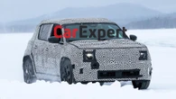 2025 Renault 4: Reborn electric hatch spied