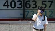 Asia stocks fall on tech rout and global uncertainty