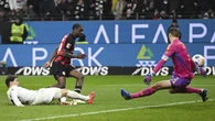 Bayern Munich thrashed 5-1 by Frankfurt